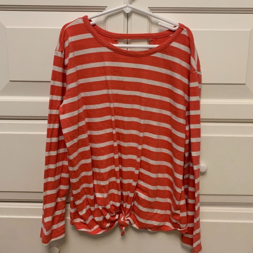 old navy coral knot shirt
